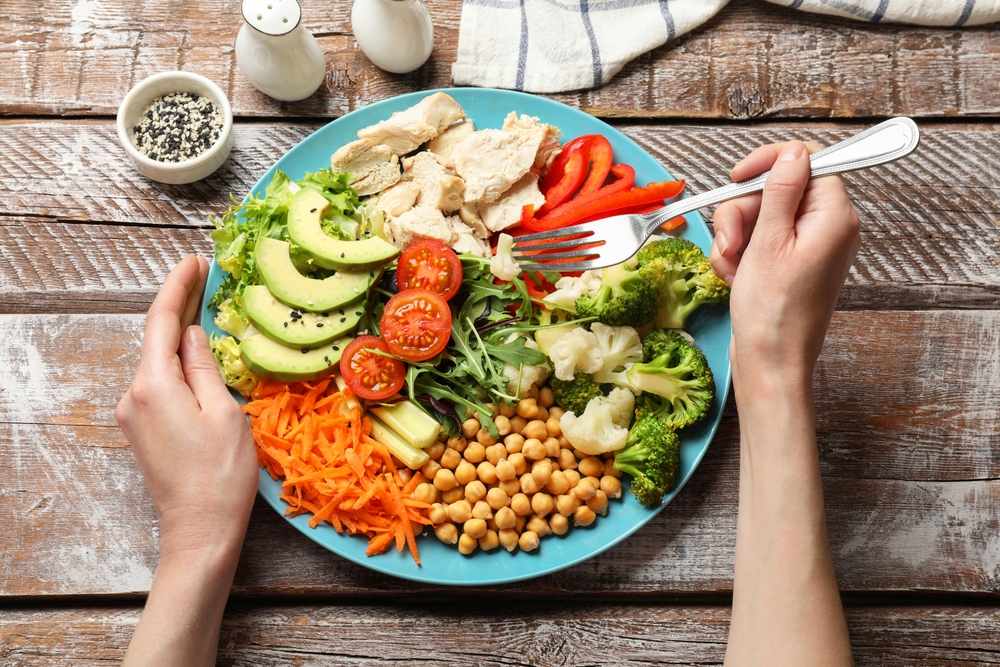 การปรับพฤติกรรมการกินเป็นหนึ่งในวิธีลดไขมันหน้าท้อง