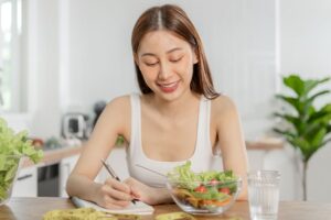 เมนูลดความอ้วนกินอะไรดี ให้น้ำหนักลงจริง อิ่มนาน และช่วยให้ร่างกายยังได้รับสารอาหารครบถ้วน